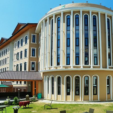 Hotel Asian Park Srīnagar Exterior foto