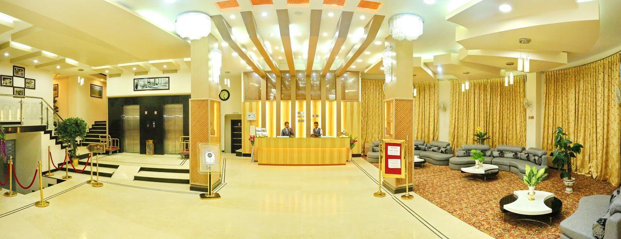 Hotel Asian Park Srīnagar Exterior foto
